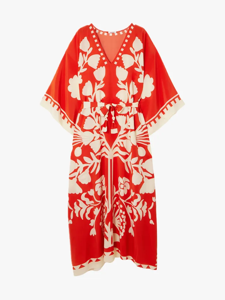 Timeless Summer Silhouettes: Enduring Resortwear Labels to Cherish Now 84