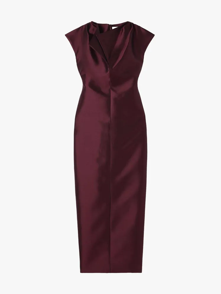 Chic Ensembles for Your 2026 Nuptial Attire 97