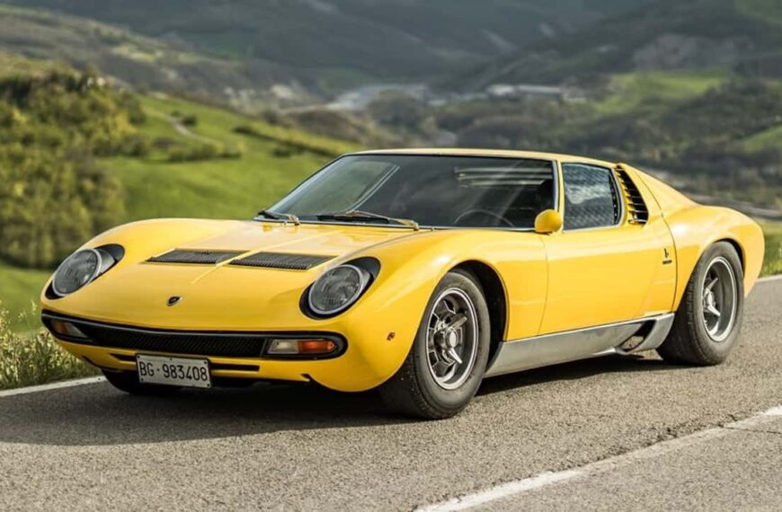 Lamborghini Revuelto: A Hybrid Masterpiece Honors the Miura Legacy