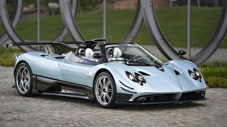 Pagani Zonda Cervino: A Masterpiece of Italian Engineering Captured 5