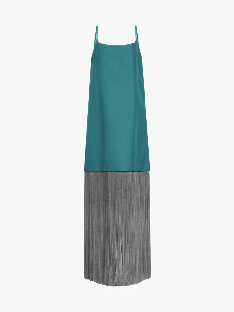 Chic Cocktail Dresses: Elevate Your Wedding Guest Style 42
