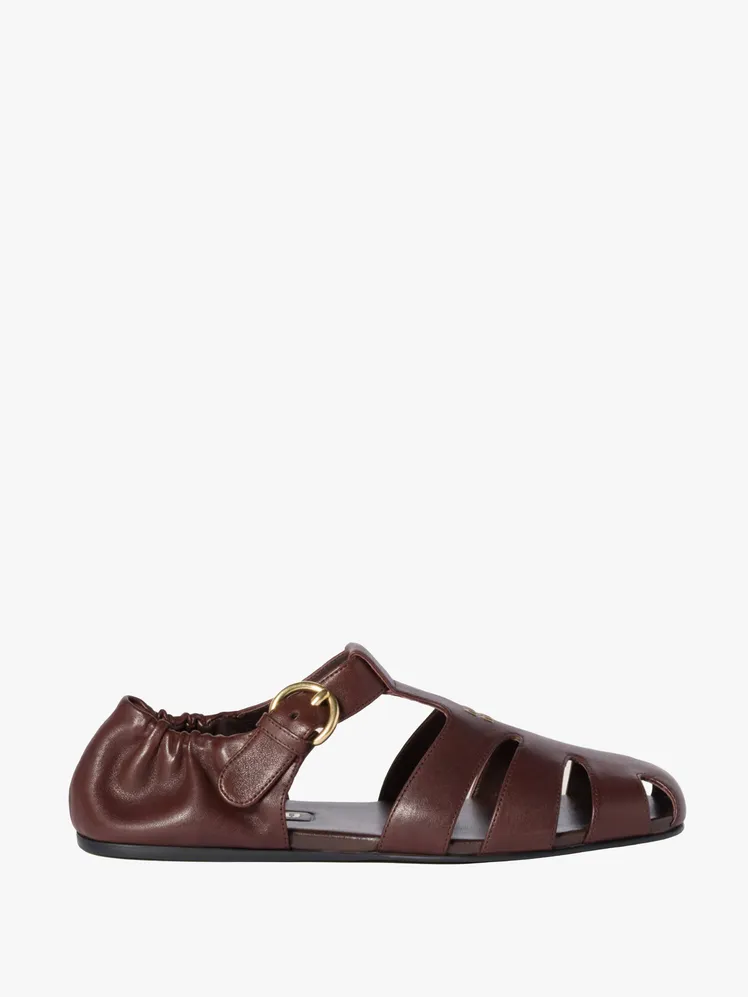 Effortless Chic: Your Go-To Summer Workwear Capsule 57