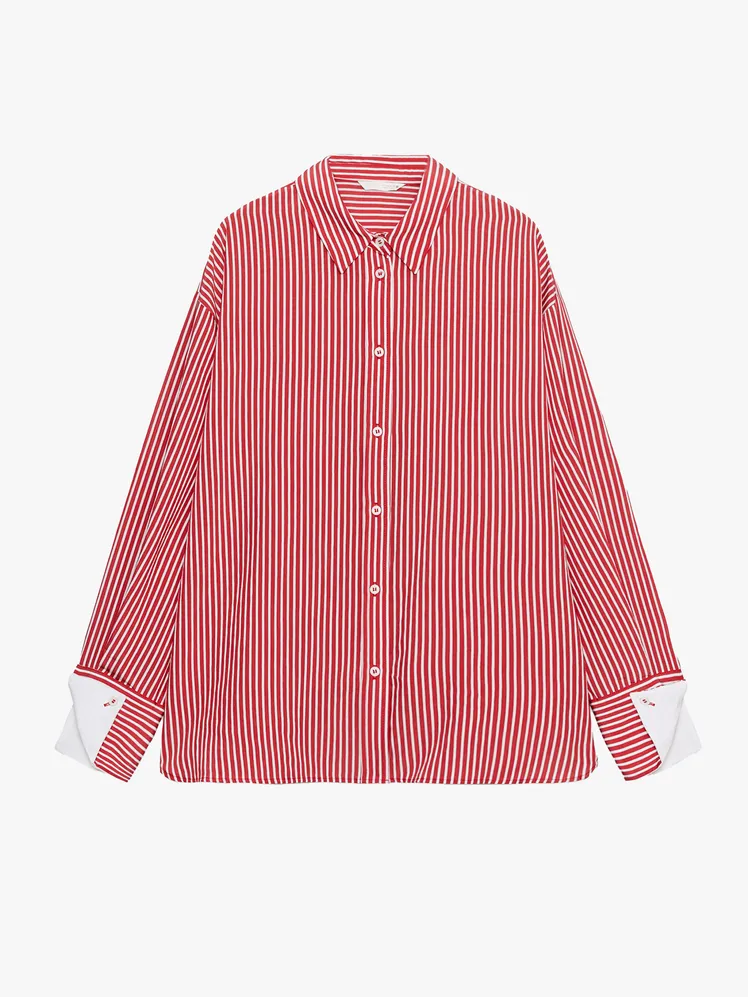Effortless Summer Chic: Seven Ways to Master the Button-Up 99