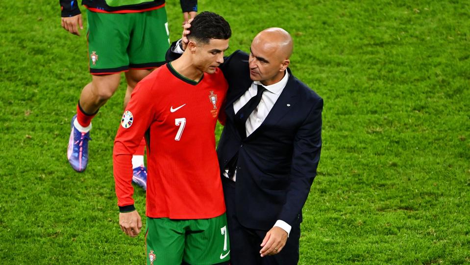 World Cup 2026: The Elite Managers on the Hot Seat and the Future of Global Football Strategy 19