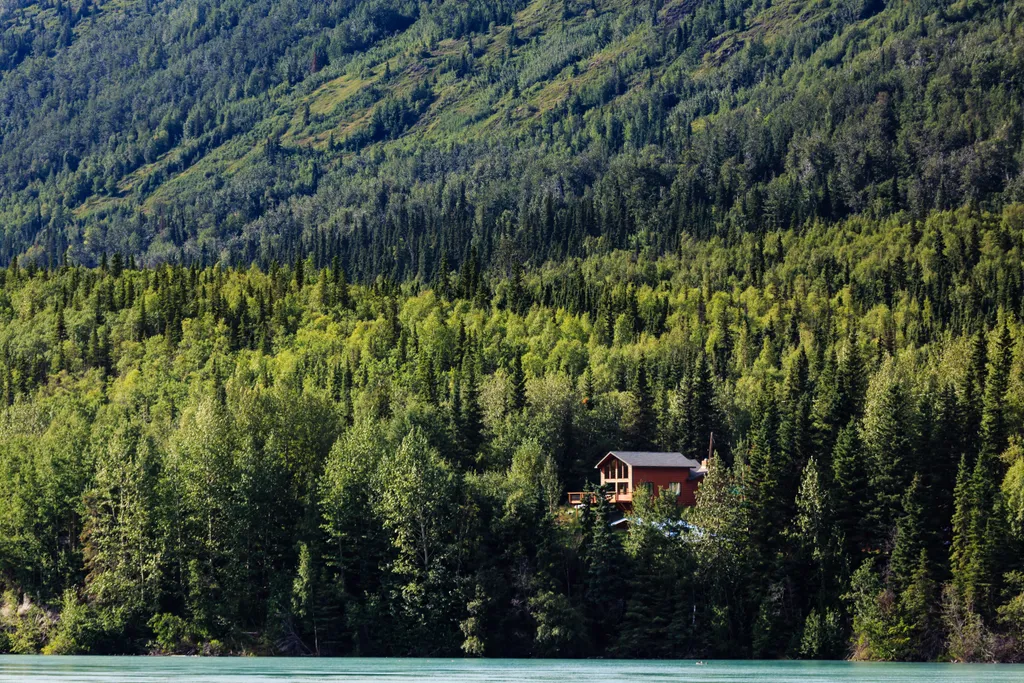 Sanctuary Estates: Where Isolation Meets Unrivaled Grandeur 14
