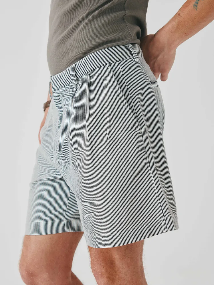 GQ's Picks: The Ultimate Linen Shorts for the Modern Man 2026 17
