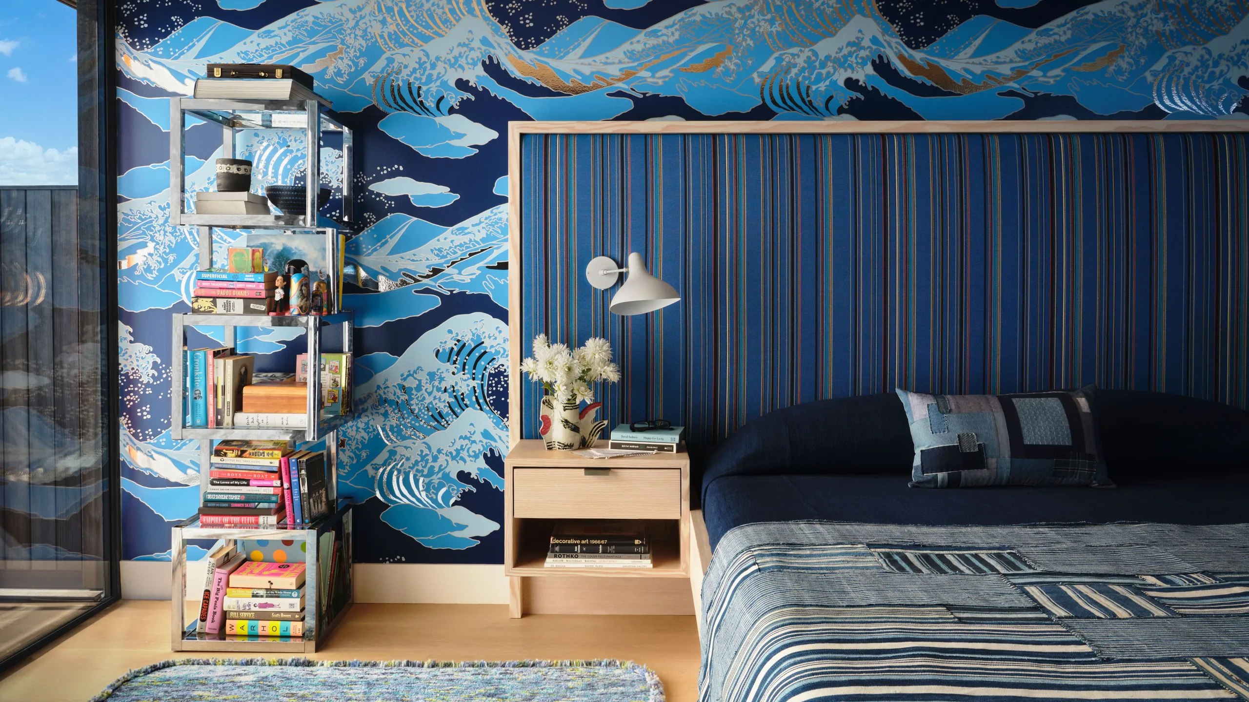 Majestic Headboards: A New Era of Opulent Interiors 11