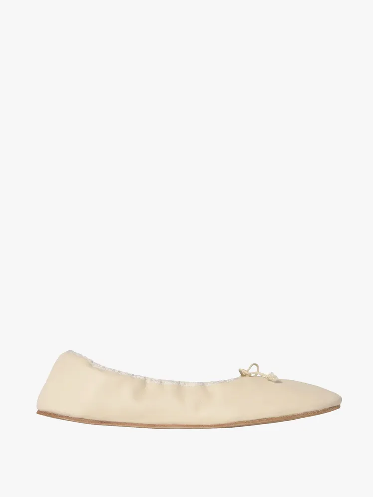 Effortless Chic: Discover Your Perfect Pair of Ballet Flats for the Warmer Seasons 46