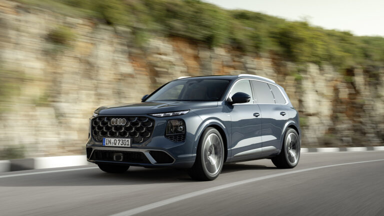 2027 Audi Q7 & SQ7: A Glimpse into Bespoke Engineering and Collector Appeal 28