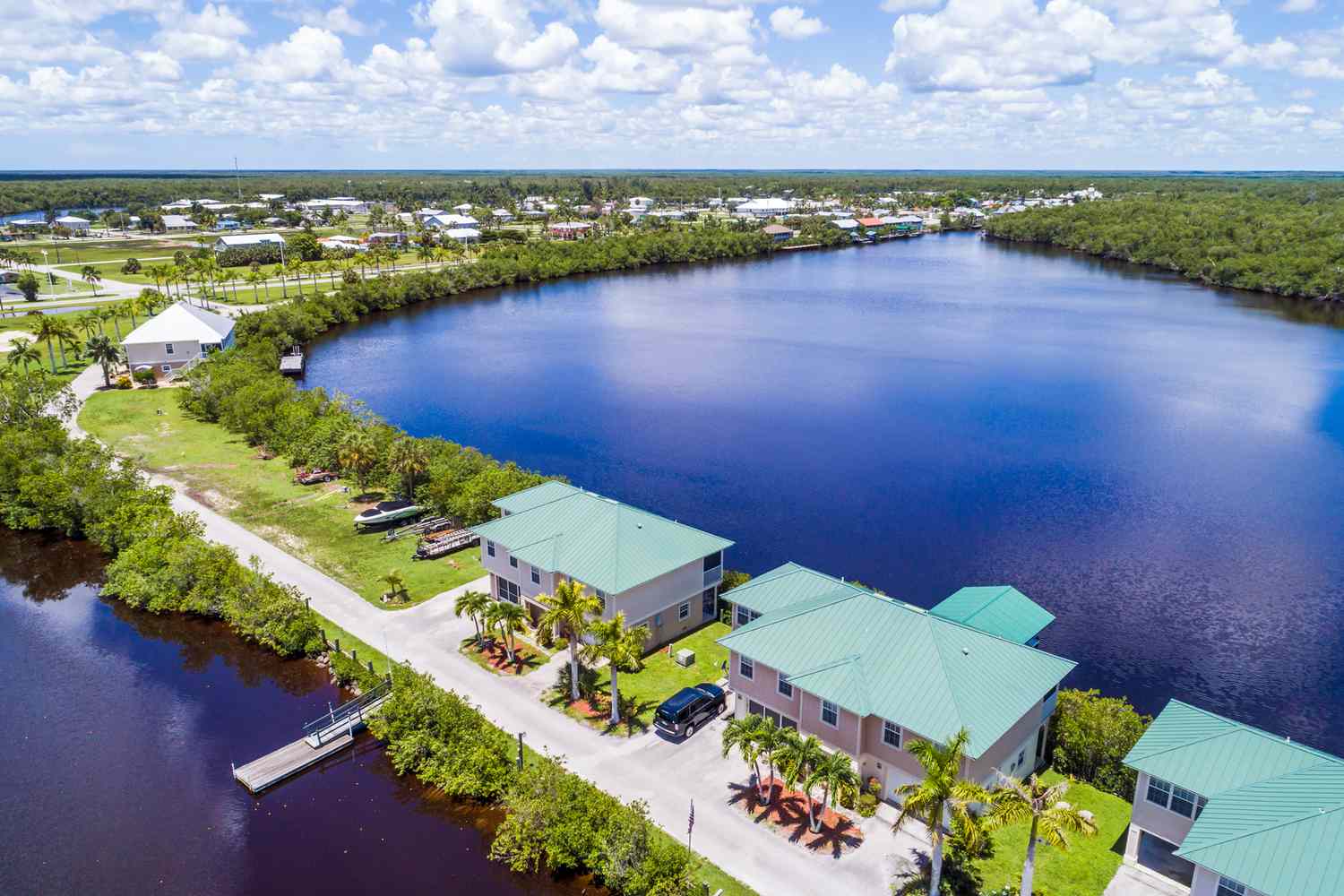 Whispers of the Water: Discover Florida's Secret Lake Havens 13