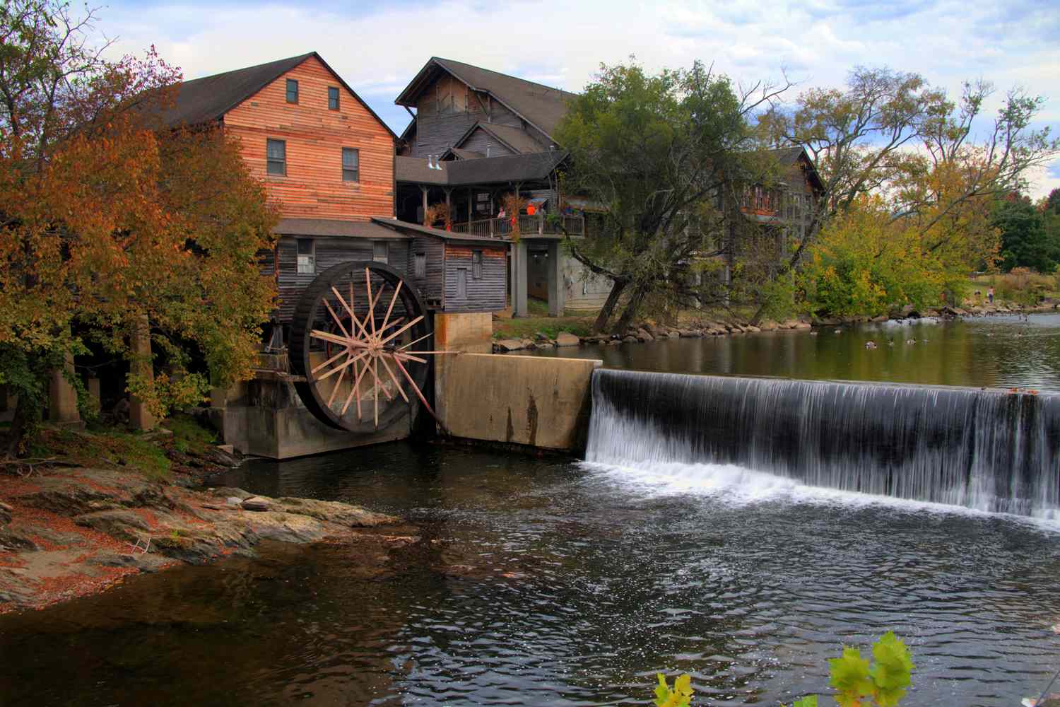 Whispers of the Smokies: Discover Tennessee's Most Exclusive Mountain Escapes 15
