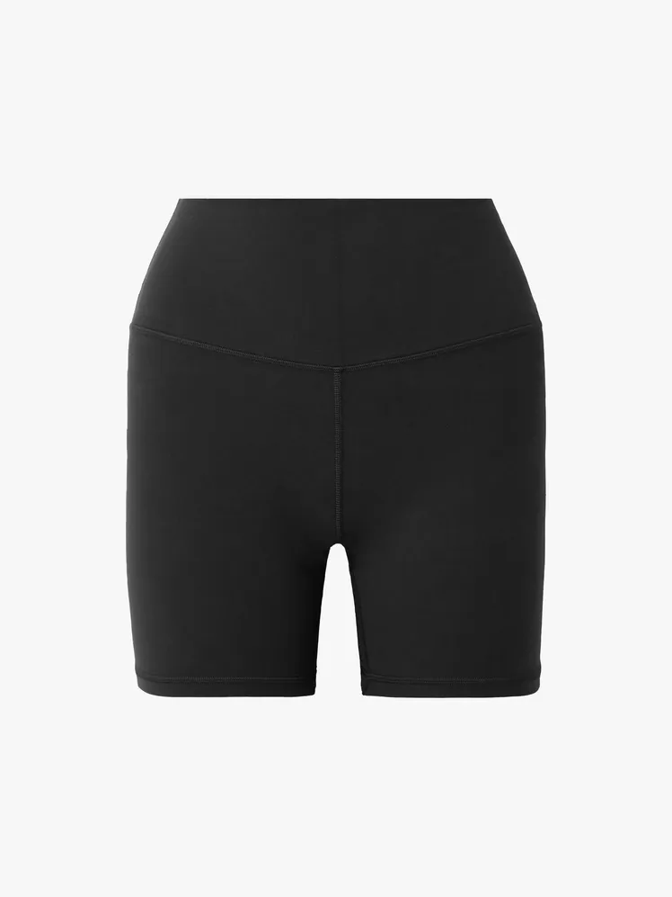 Elevated Athleisure: Vogue's Guide to Chic Activewear Styling 73