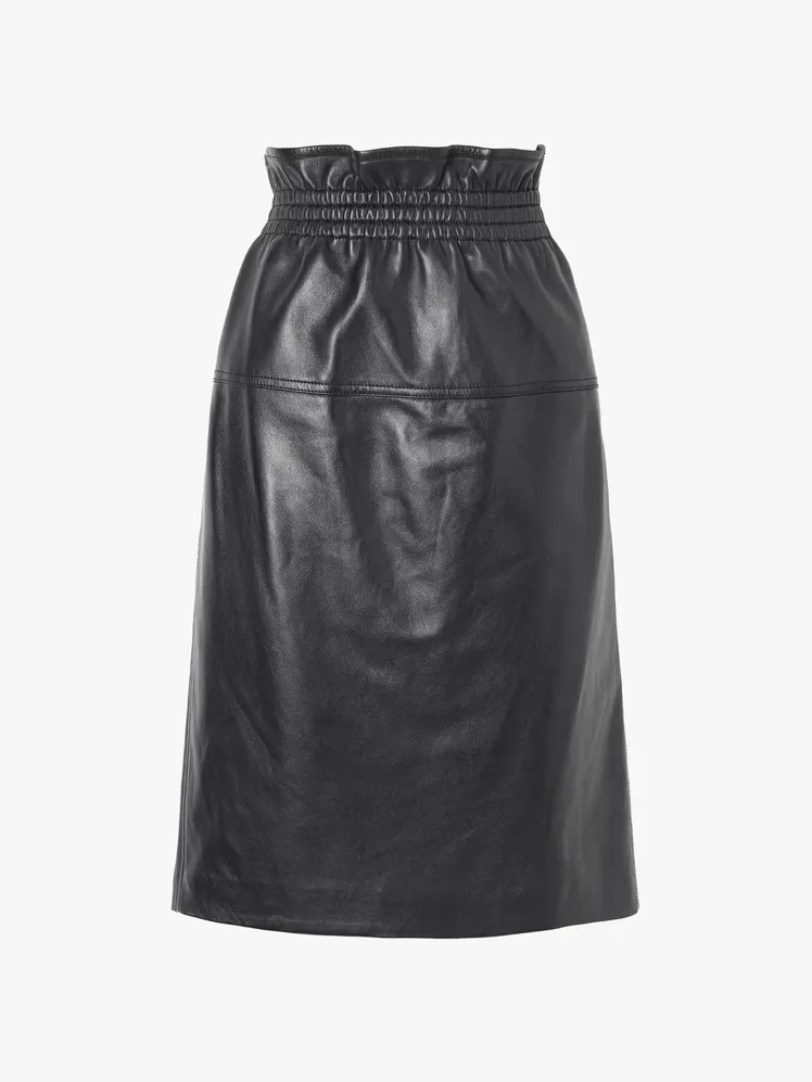 Chic Forecast: Must-Have Summer '26 Styles for Your Elite Collection 209