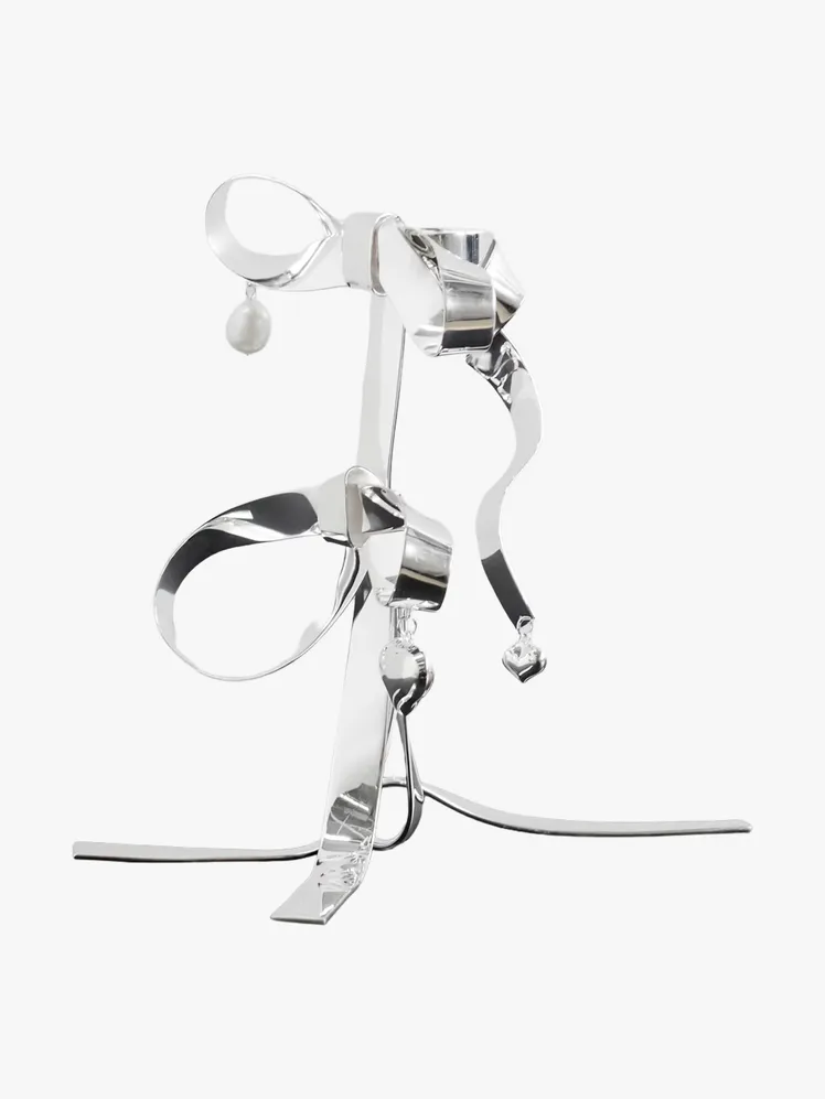 Gilded Legacies: An Editor's Curated Assemblage of Elite Furnishings 25