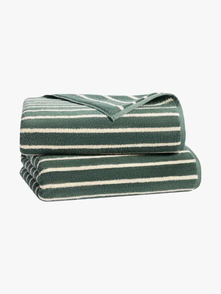 Architectural Digest Presents: The Apex of At-Home Indulgence. 24 Architectural Digest Presents: The Apex of At-Home Indulgence. 24