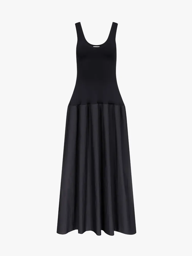 Vogue Editors' Chic Summer Wedding Ensembles Revealed 87