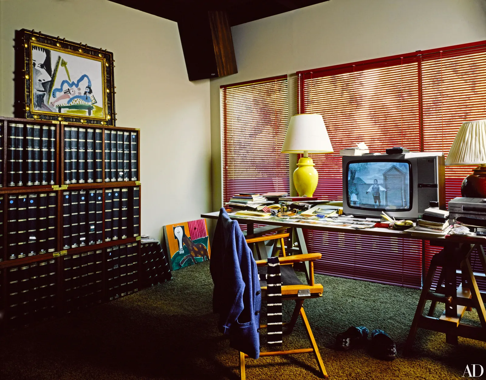 Hockney's Iconic Pool: Where West Coast Light Meets Artistic Legacy 19