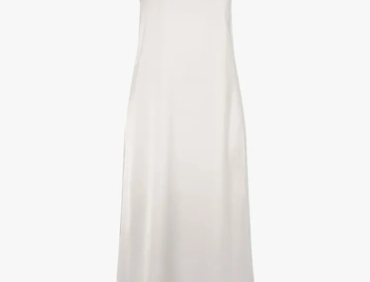 Effortless Summer Elegance for the Modern Woman