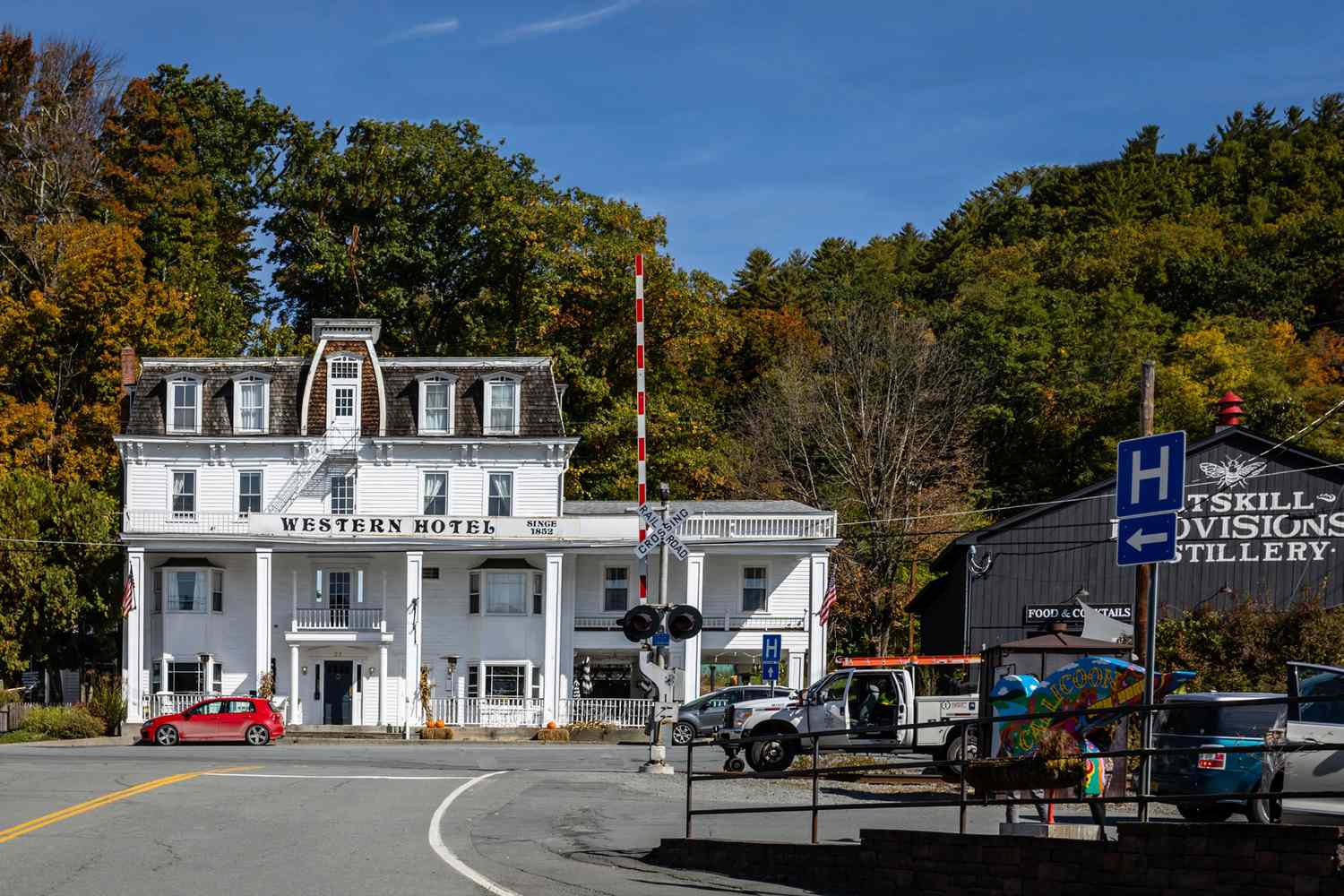 Whispers of the Catskills: Unearthing Vintage Havens and Cascading Wonders 13
