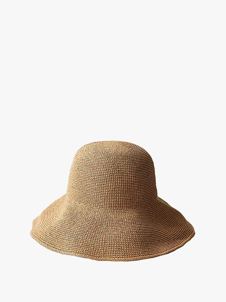 Effortless Urban Style: Summer's Chicest Ensembles Reimagined 82