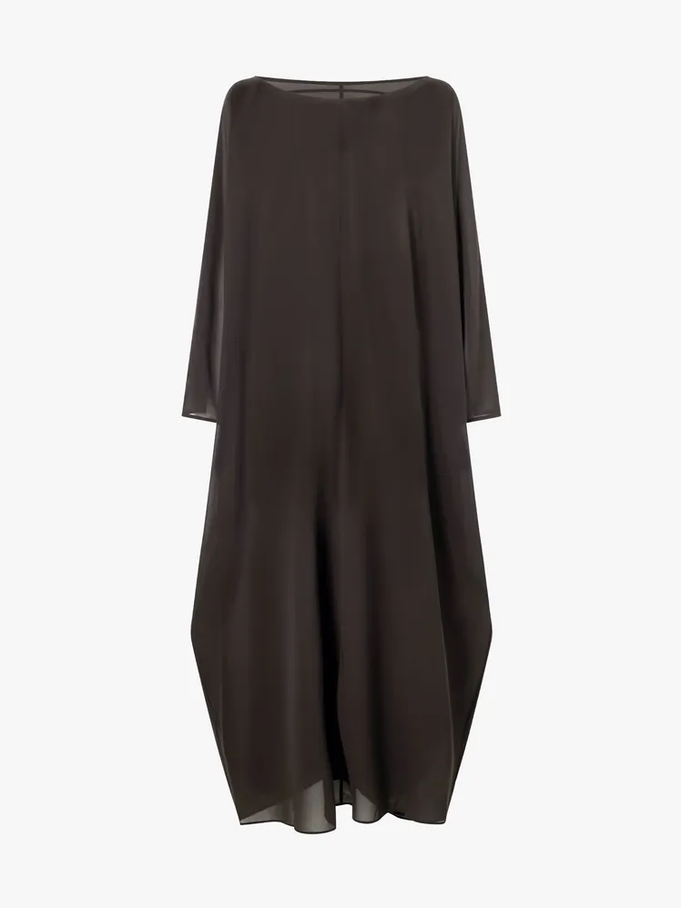 Elevate Your Ensemble: Sophisticated Caftan Styling Beyond the Shore 91