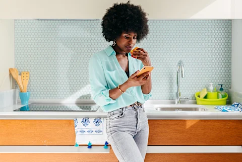 Unlock Peak Performance: The Surprising Impact of Late-Night Eating on Your Energy Levels 59