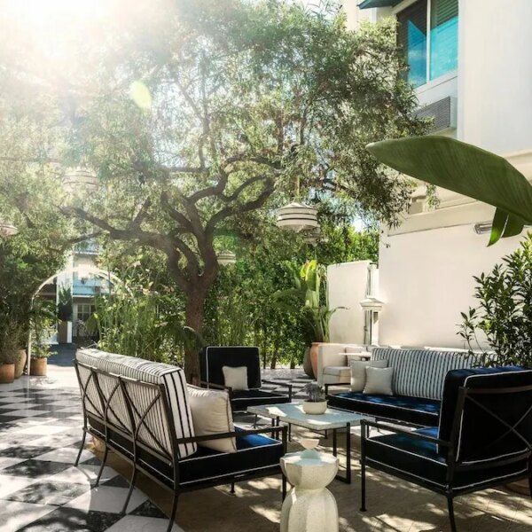 Business Style news 104 Where Heritage Meets High Design: Los Angeles’s Elite Sanctuaries of Style