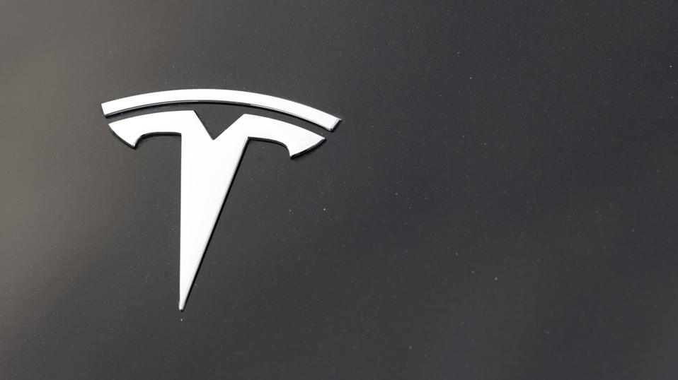 Tesla's Autopilot Under Scrutiny: NHTSA Probes Fatal Texas Home Impact 2
