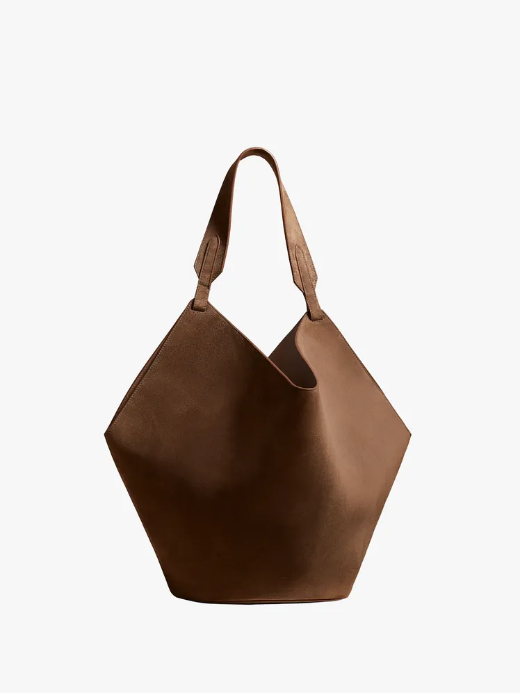 Effortless Chic: Your Go-To Summer Workwear Capsule 58