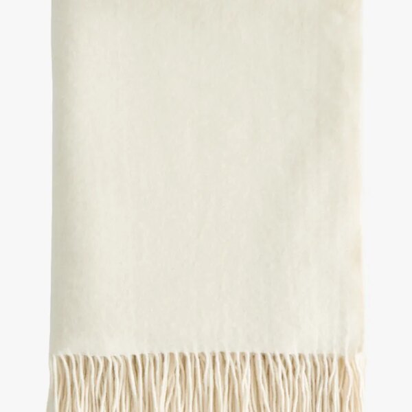 Whispers of Silk: Curated Comfort for the Discerning Abode