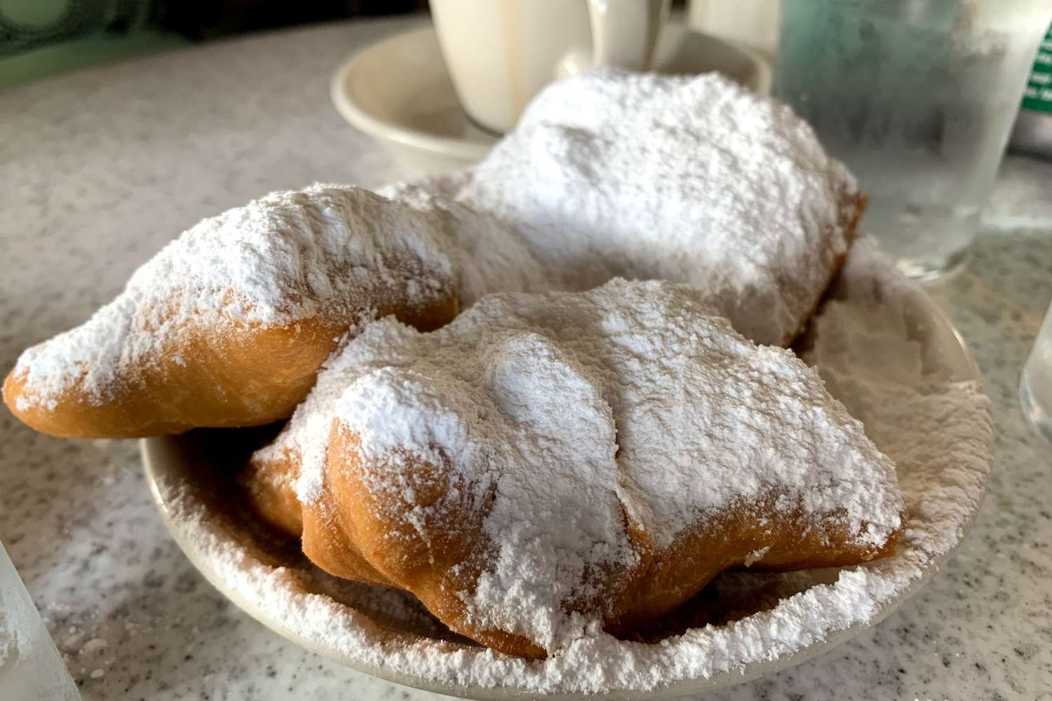 Beyond the Brochure: Culinary Pilgrimages to America's Esteemed Regional Flavors 17