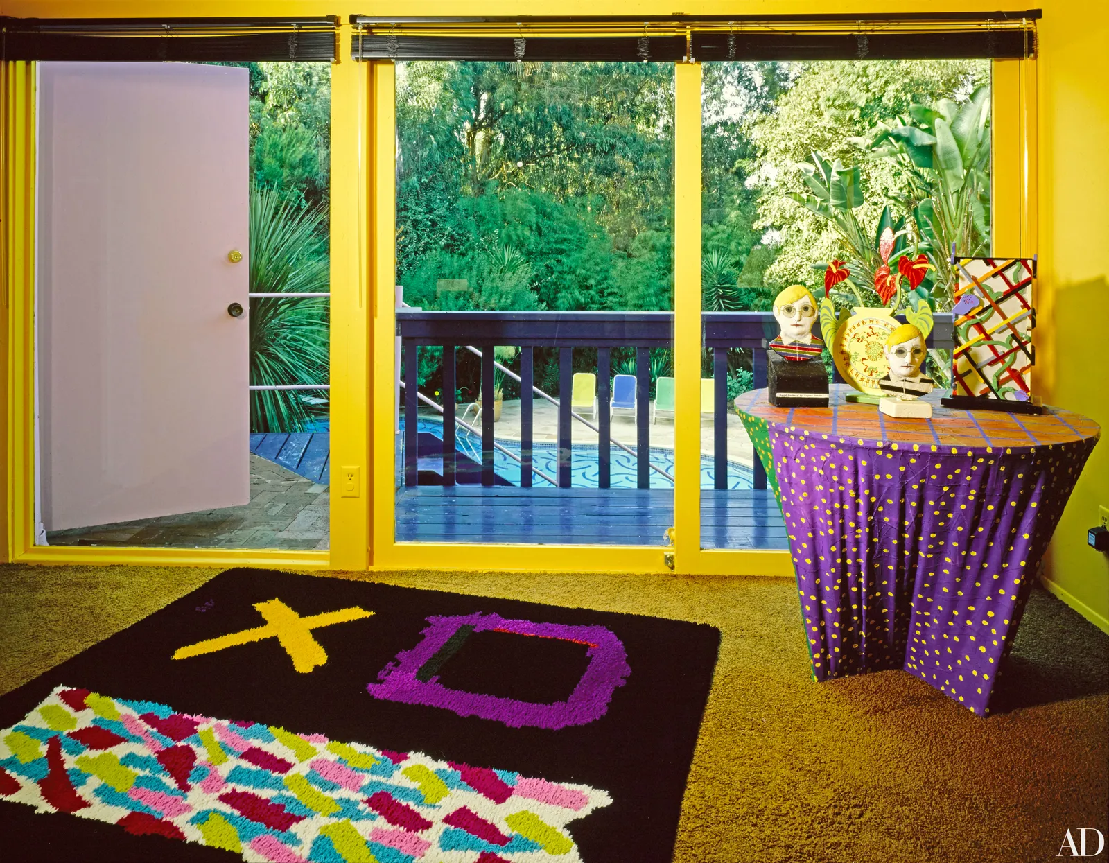Hockney's Iconic Pool: Where West Coast Light Meets Artistic Legacy 16
