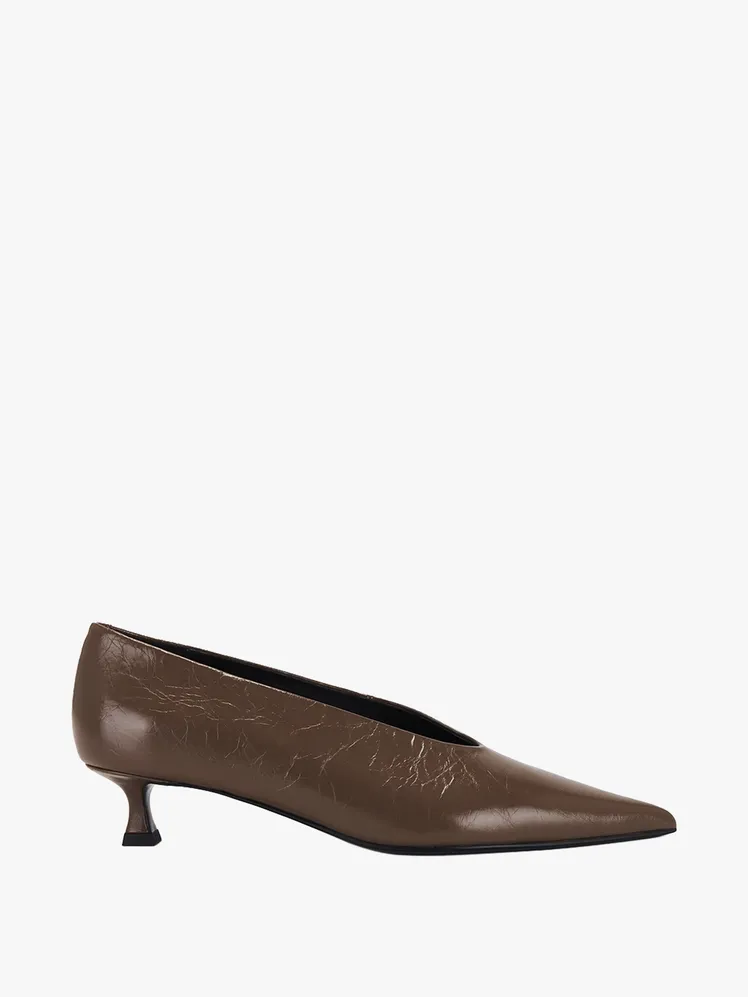 Step into Summer 2026: The Footwear Edit 130 Step into Summer 2026: The Footwear Edit 130