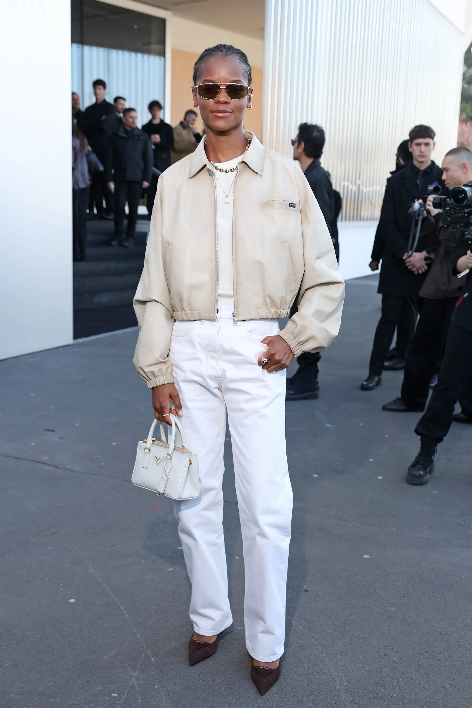 The White Denim Renaissance: A Chic Reawakening 20
