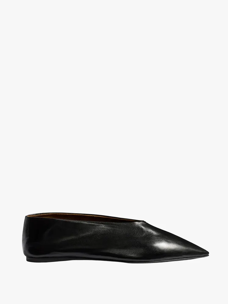 Step into Summer 2026: The Footwear Edit 140 Step into Summer 2026: The Footwear Edit 140