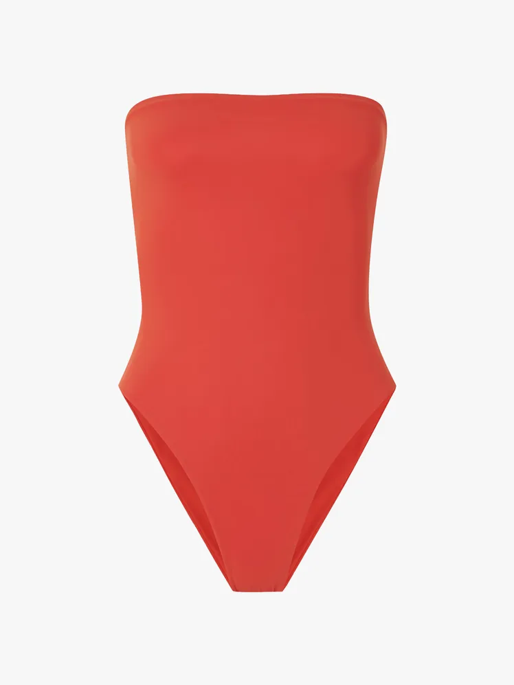 Chic Forecast: Must-Have Summer '26 Styles for Your Elite Collection 125