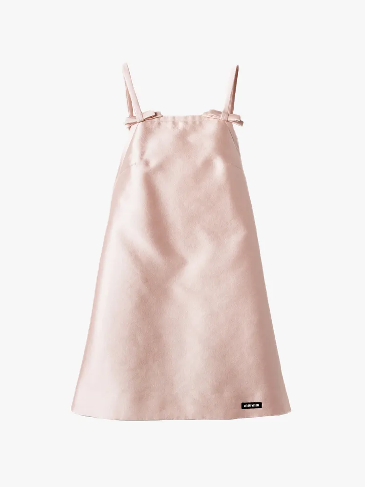 Chic Cocktail Dresses: Elevate Your Wedding Guest Style 39