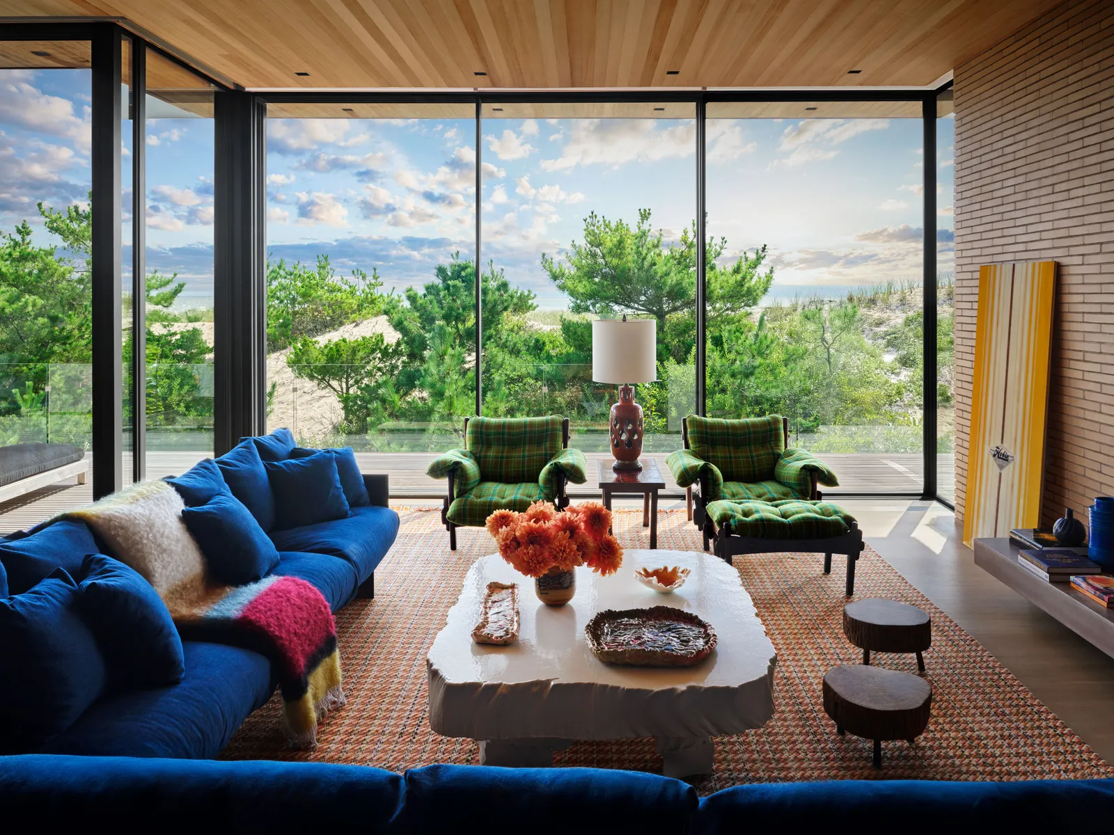 Hamptons Horizon: Where Heritage Meets High Society Living 26