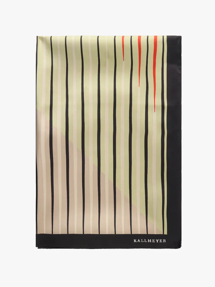 Effortless Urban Style: Summer's Chicest Ensembles Reimagined 94