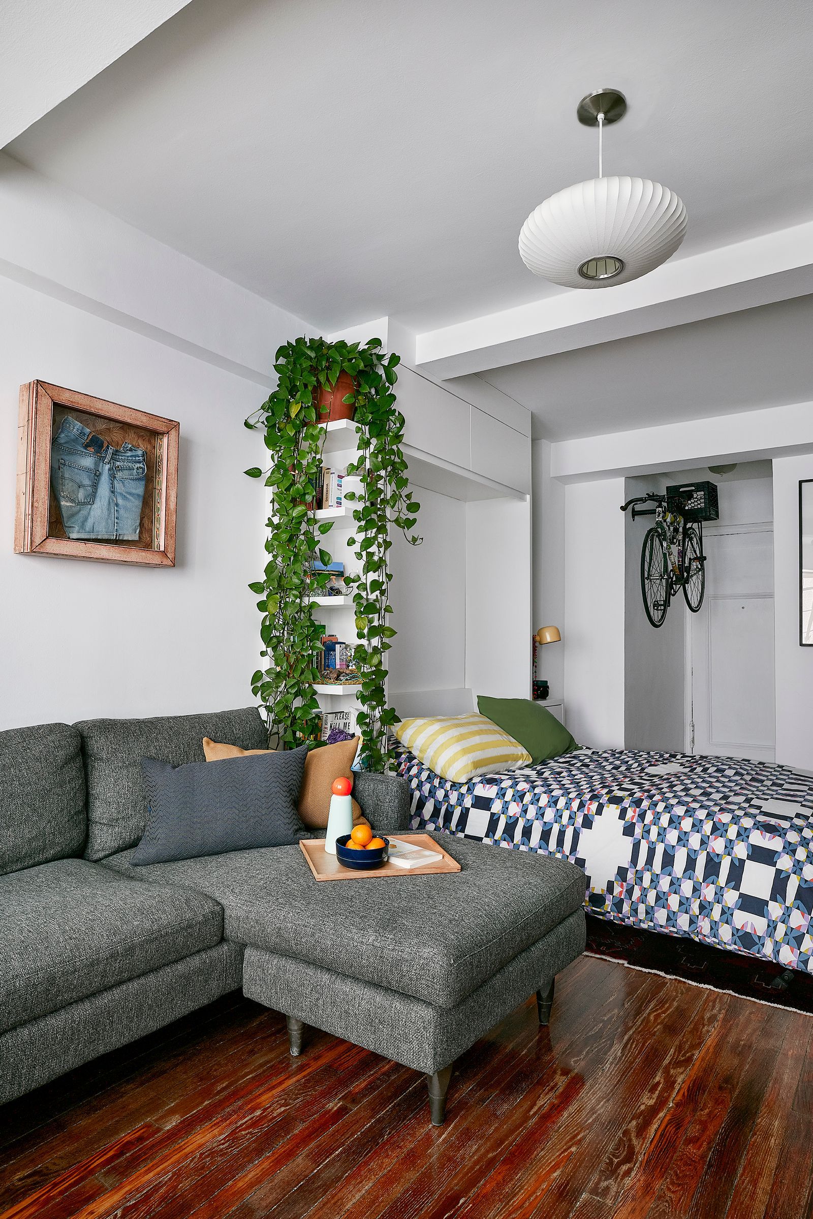 The Jewel Box: Manhattan's Micro-Estate of Elite Ingenuity 28