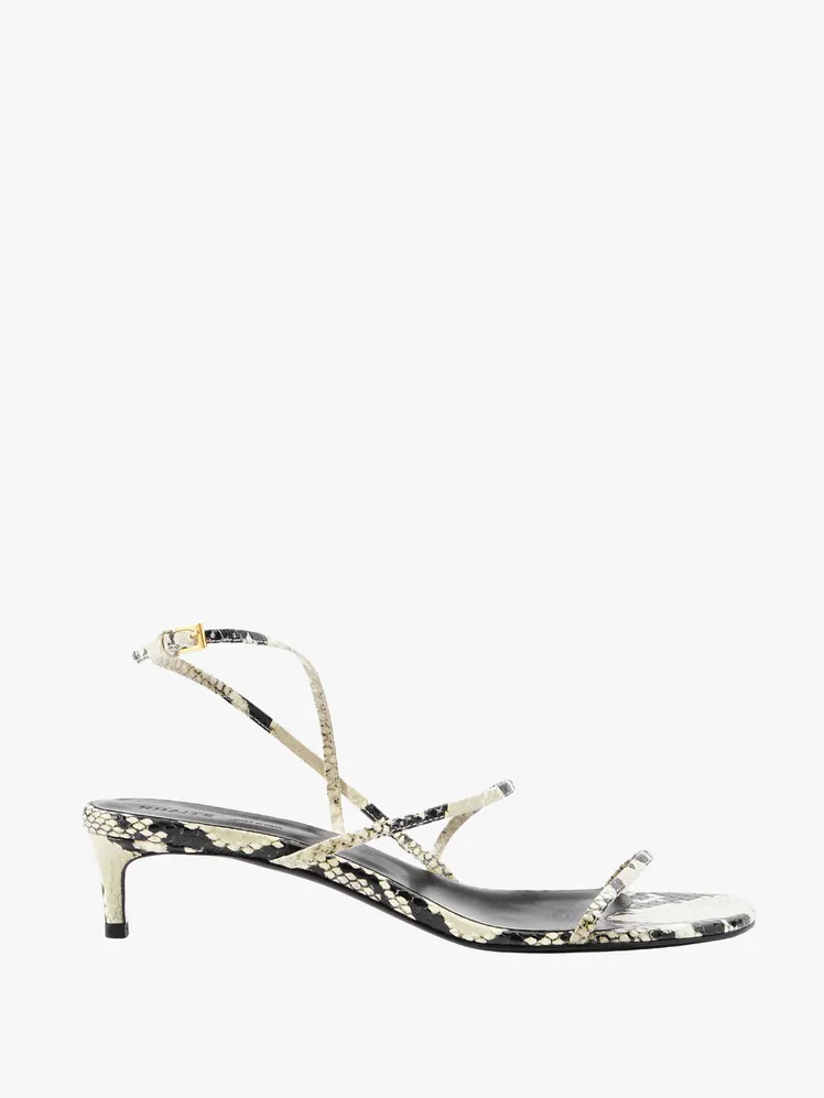Vogue Editors' Chic Summer Wedding Ensembles Revealed 81