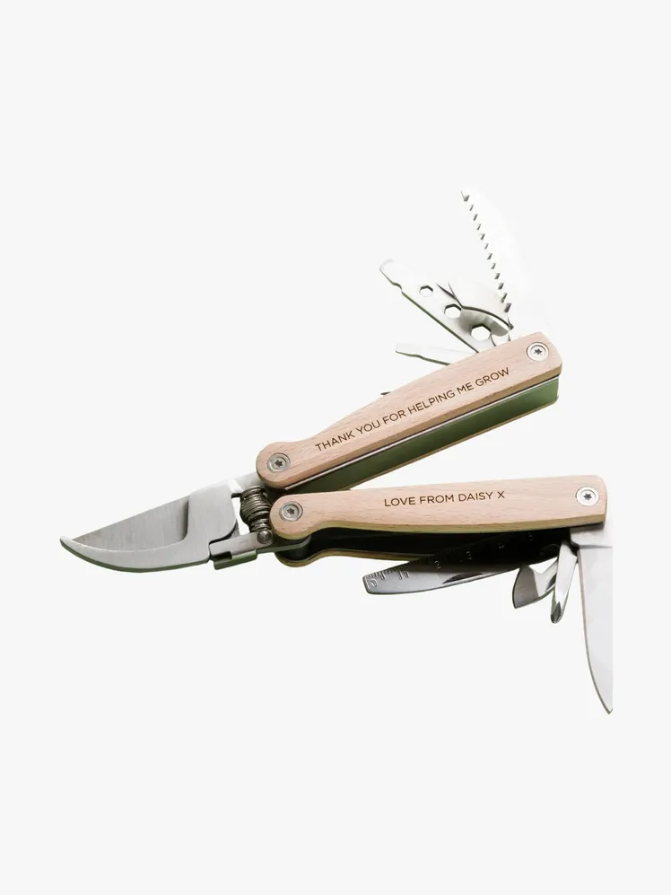 Heirloom Hues: Curated Elegance for the Connoisseur's Collection 54