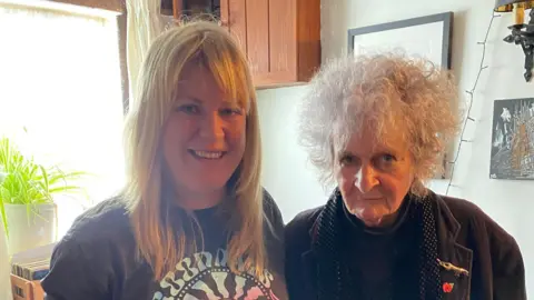 Skate Art’s Embodied Identity: A Hambling-Facilitated Unveiling in Suffolk