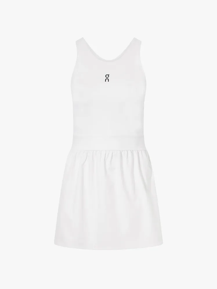 Elevated Athleisure: Vogue's Guide to Chic Activewear Styling 64