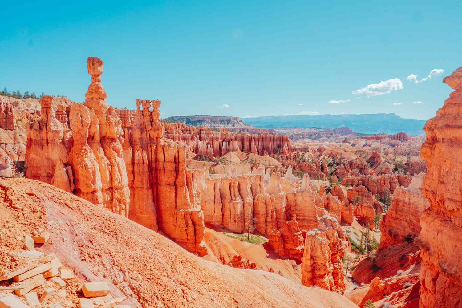 Utah's Emerald Gems: Beyond the Parks to Uncharted Turquoise Havens 38