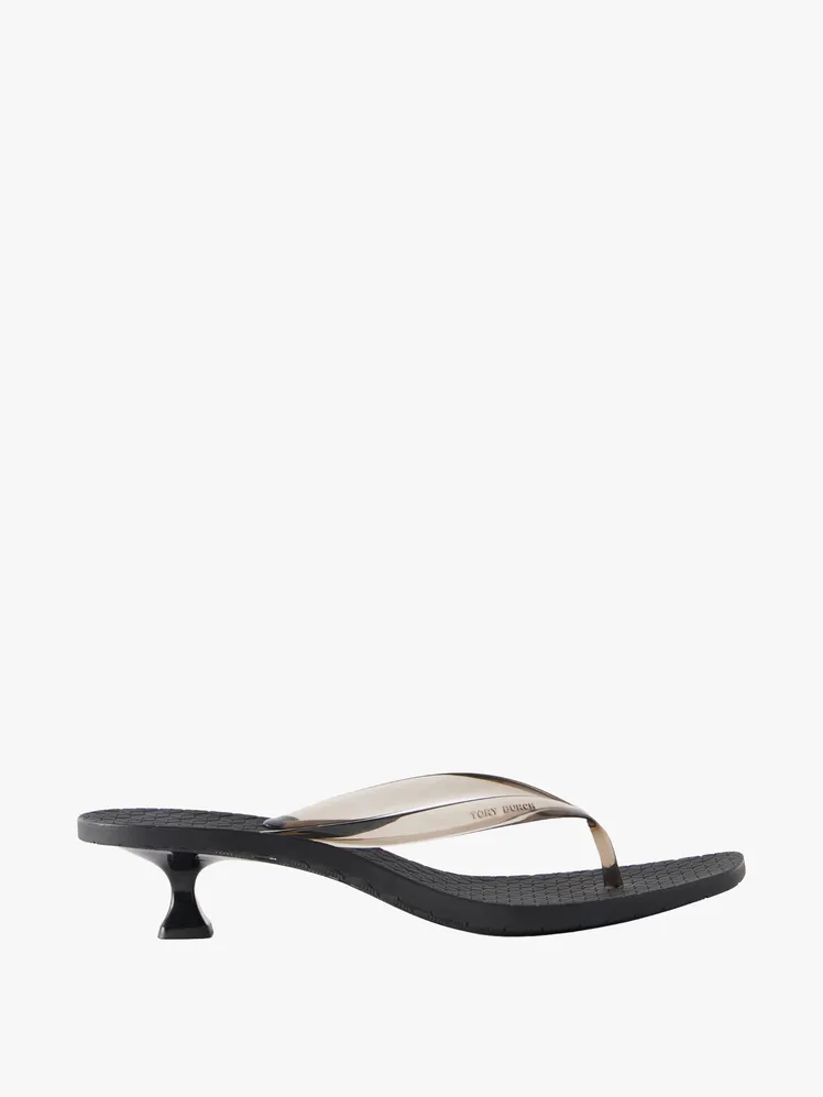The Siren Song of the '90s Summer Sandal, Reimagined for Today 24