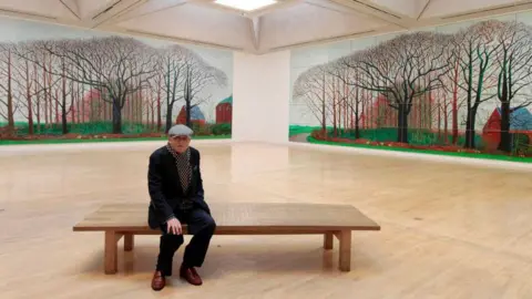 Hockney's Lens: Capturing the Post-War Zeitgeist, One Portrait at a Time 5