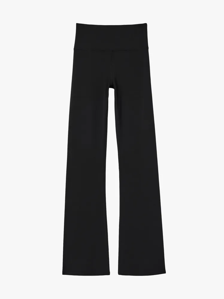 Elevate Your Activewear Wardrobe: Top Workout Sets for 2026 68