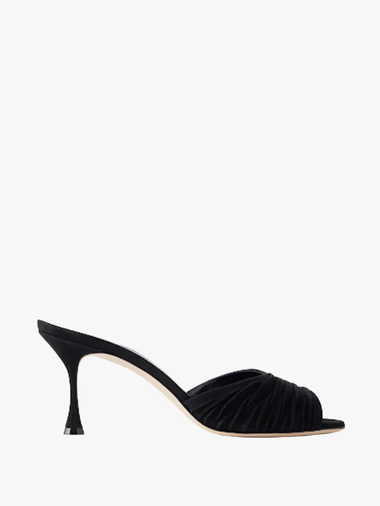 Vogue Editors' Chic Summer Wedding Ensembles Revealed 93
