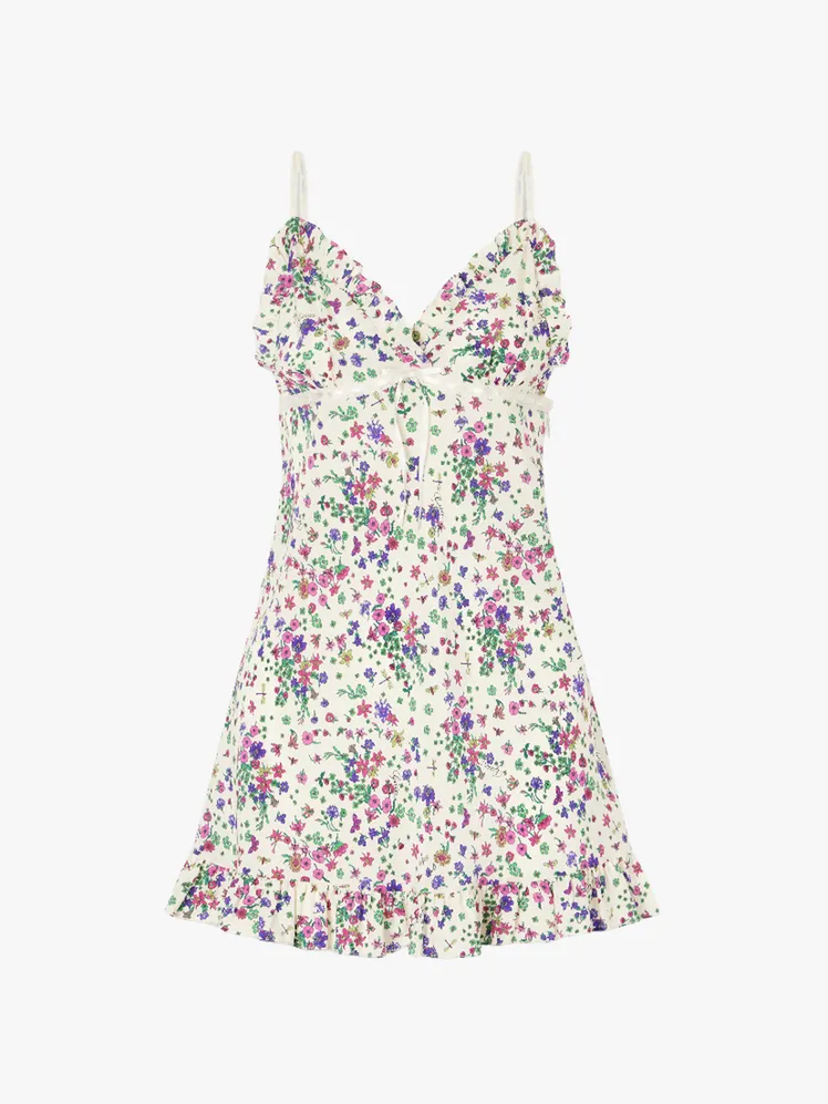 Chic Cocktail Dresses: Elevate Your Wedding Guest Style 54
